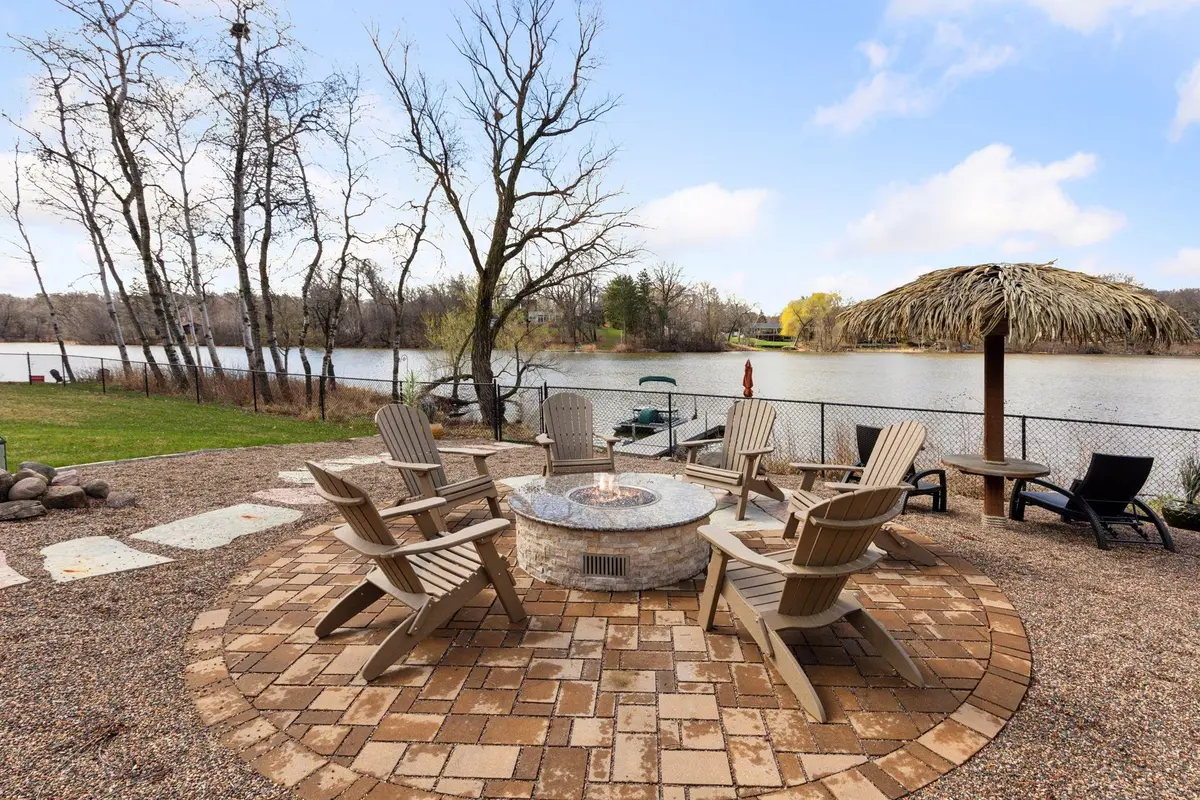 5320 132nd ST W, Apple Valley, MN 55124