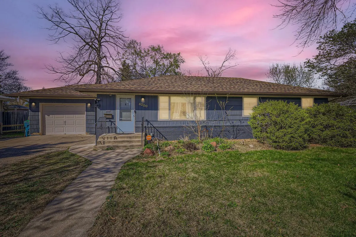 4200 61st AVE N, Brooklyn Center, MN 55429