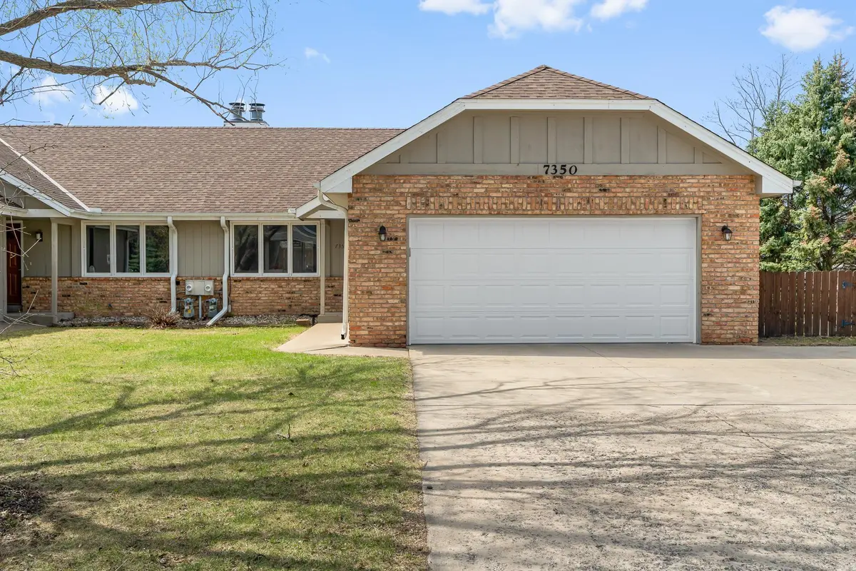 7350 Bagpipe BLVD, Eden Prairie, MN 55346