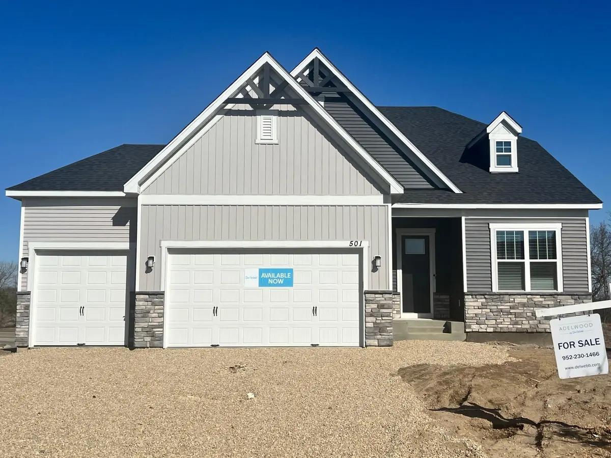501 Hammers CT, Chaska, MN 55318