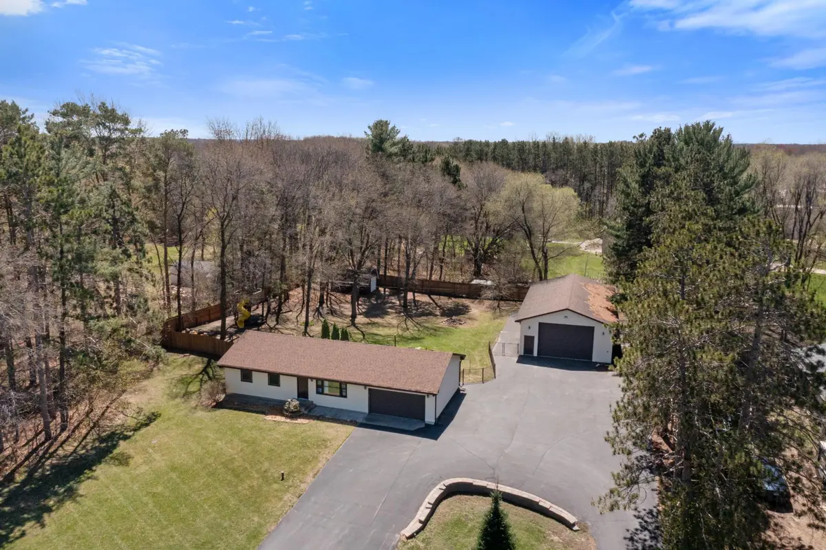 2748 Crosstown BLVD NE, Andover, MN 55304