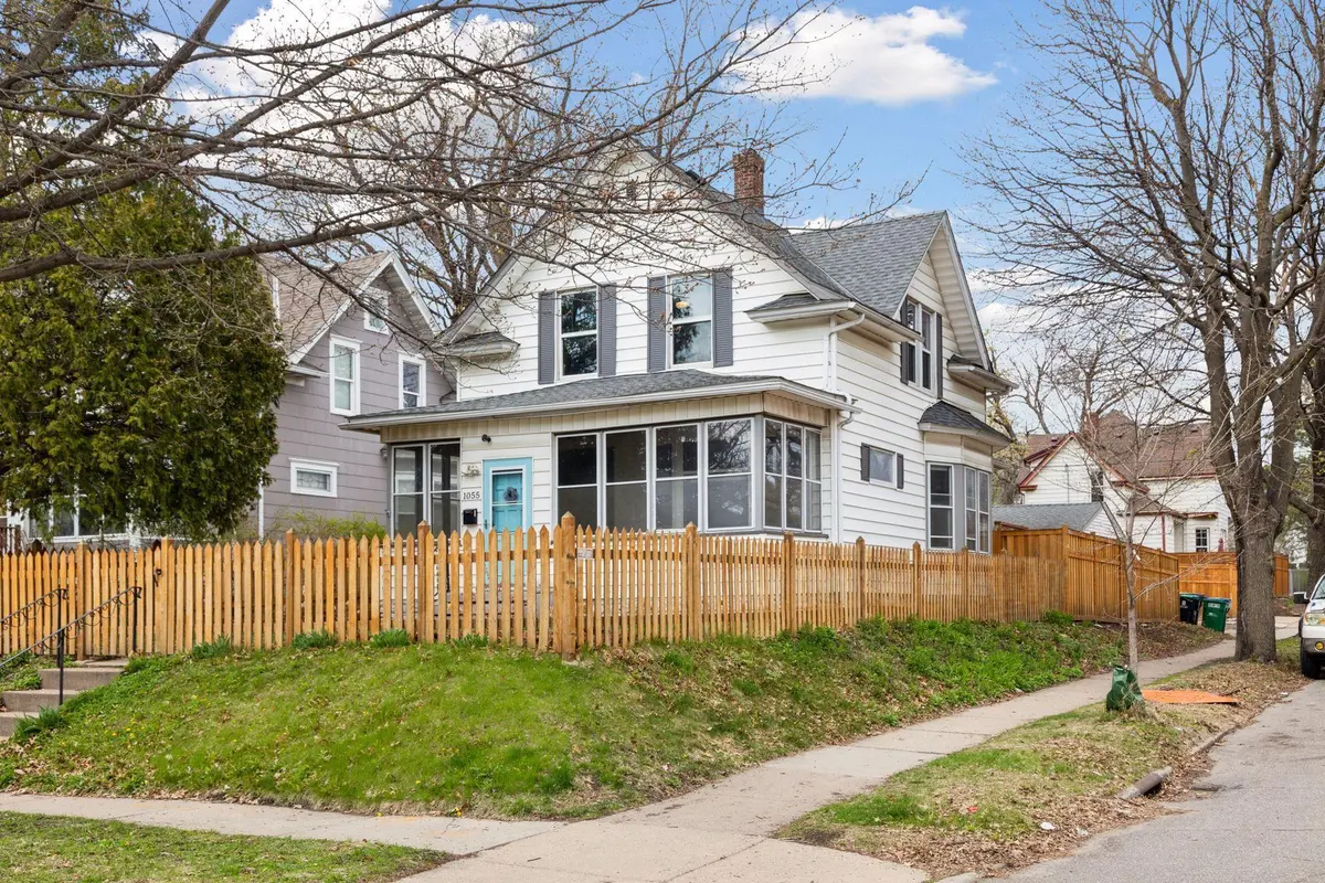 1055 Wakefield AVE, Saint Paul, MN 55106