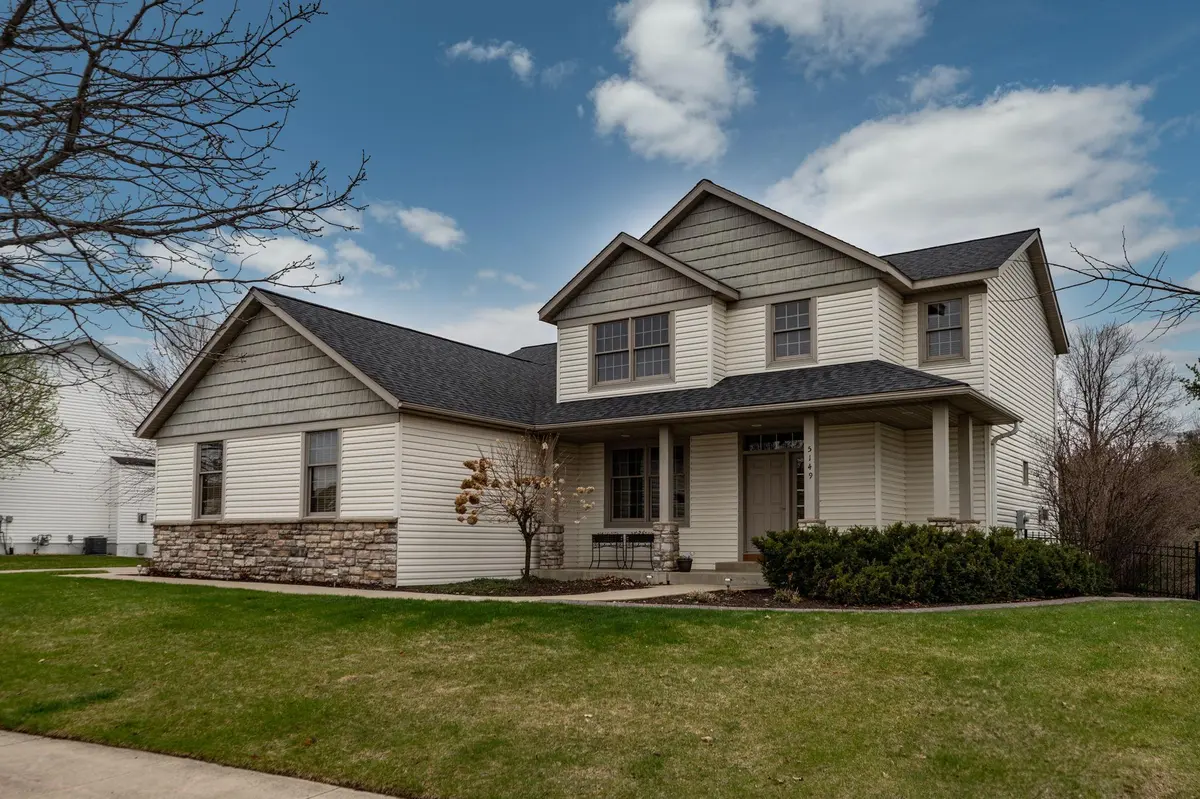 5149 Manor Brook DR NW, Rochester, MN 55901