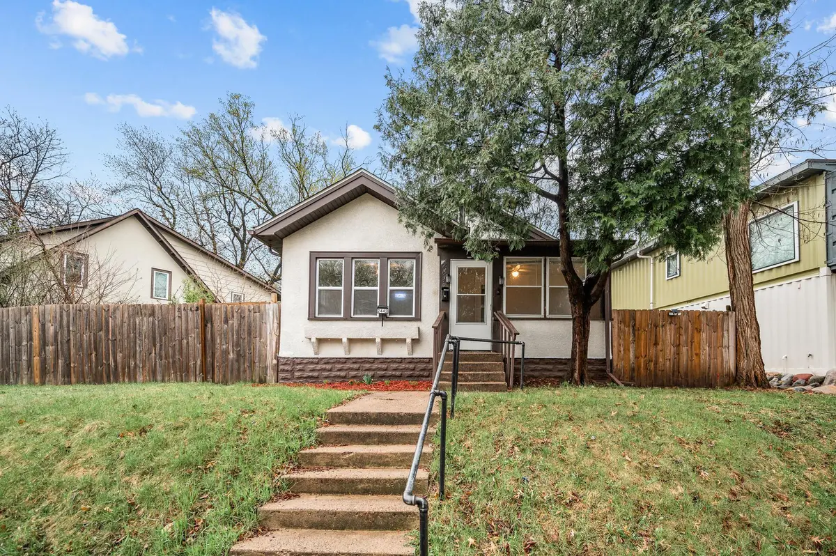 2442 Irving AVE N, Minneapolis, MN 55411