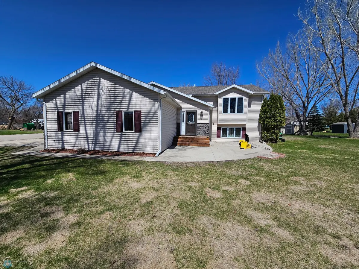 701 10th AVE SE, Barnesville, MN 56514