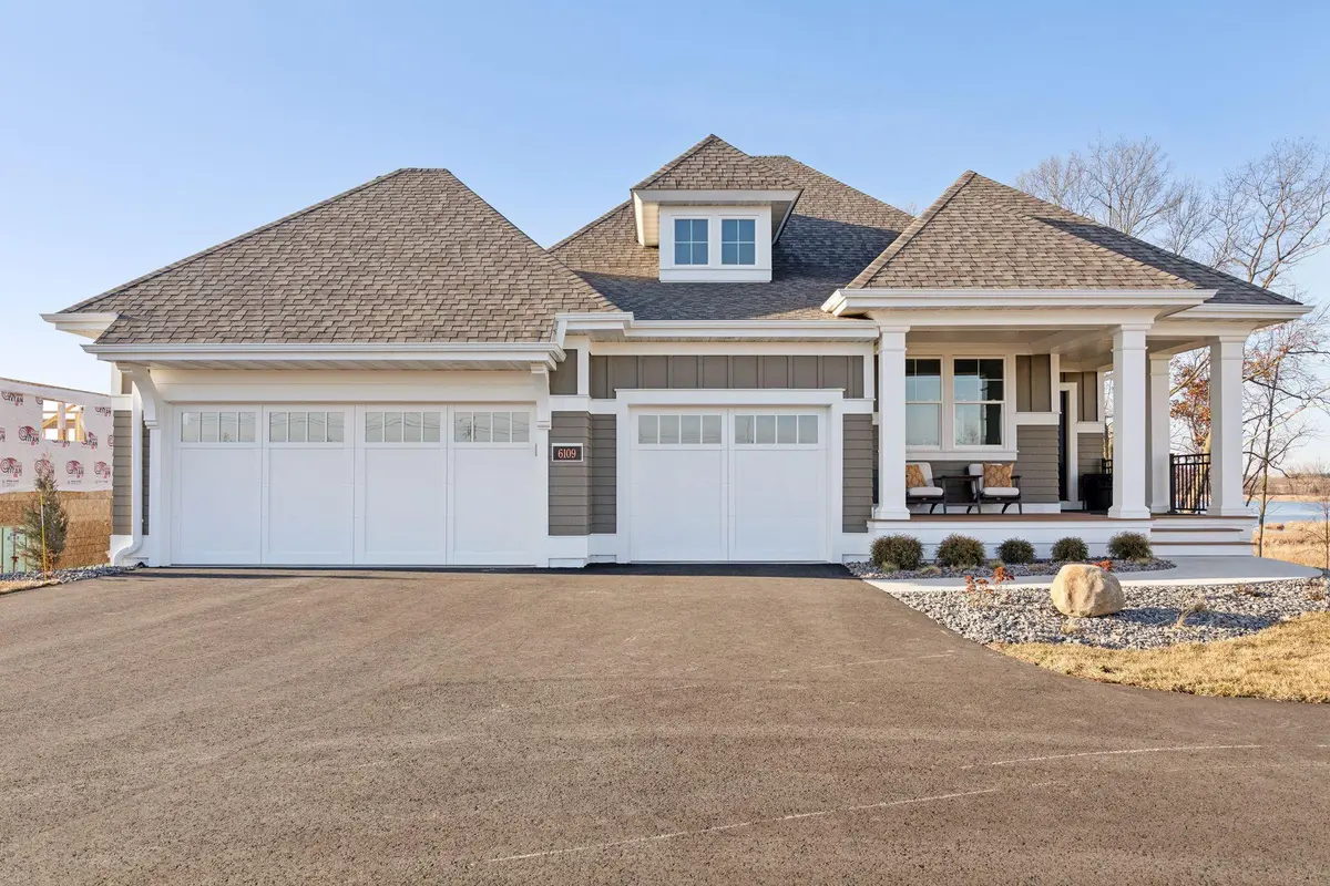 6109 Shoreview Pointe, Victoria, MN 55318