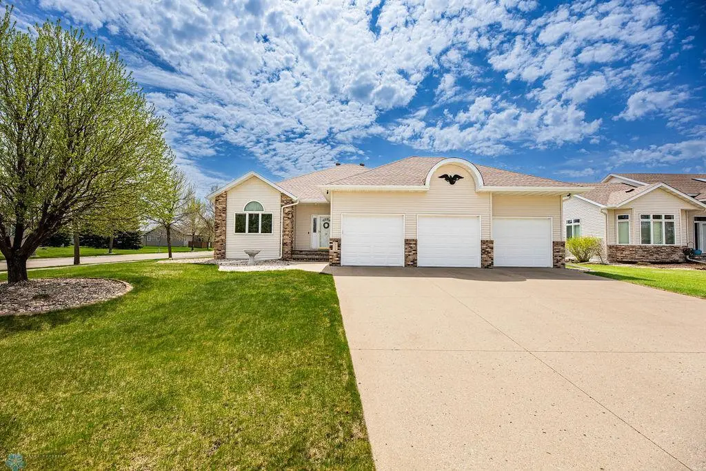 545 43rd AVE S, Moorhead, MN 56560