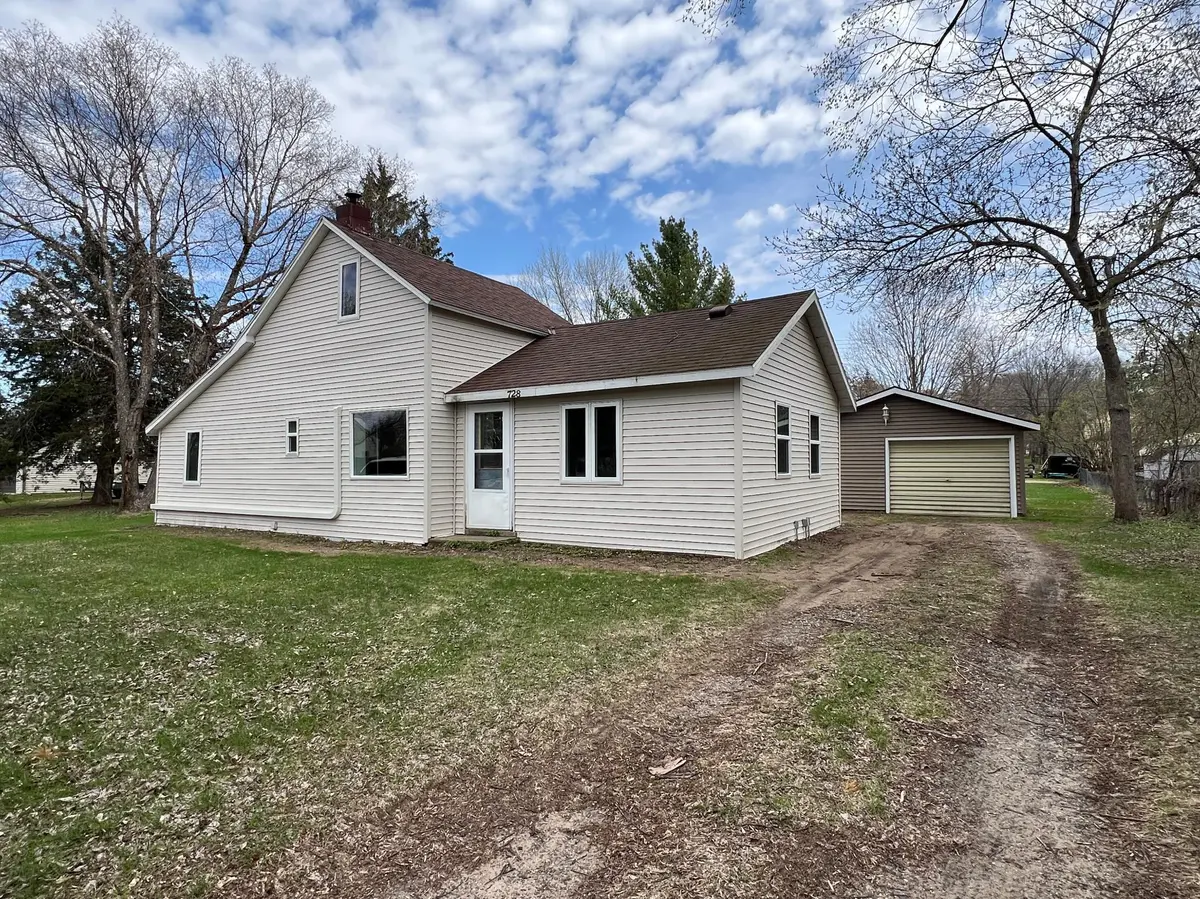 728 6th ST NE, Little Falls, MN 56345