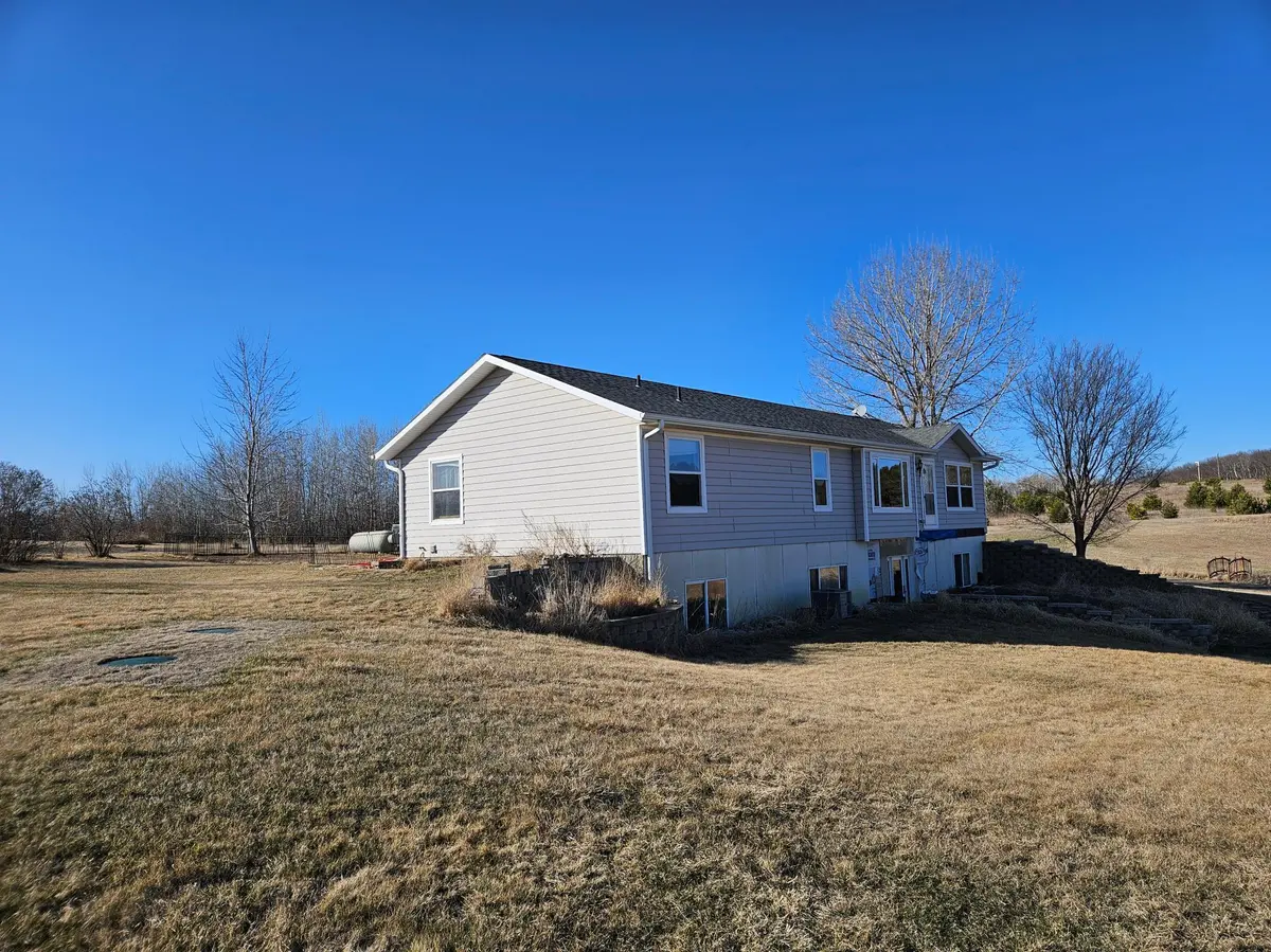 728 Venture LN NE, Alexandria, MN 56308