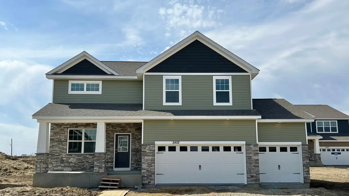 2452 Marsh View CT, Shakopee, MN 55379
