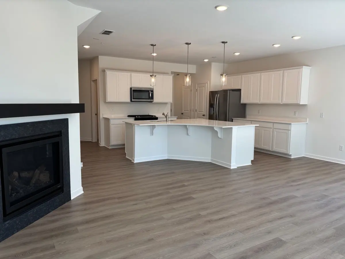 1739 Hauer TRL, Shakopee, MN 55379