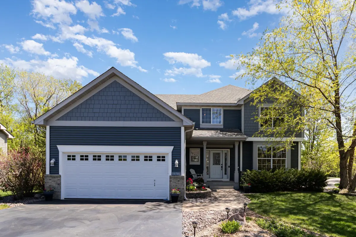 10786 Amherst WAY, Inver Grove Heights, MN 55077