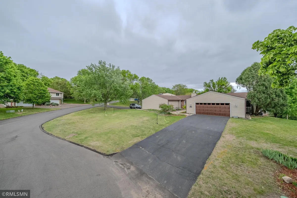 3704 Westmark CIR, Minnetonka, MN 55345