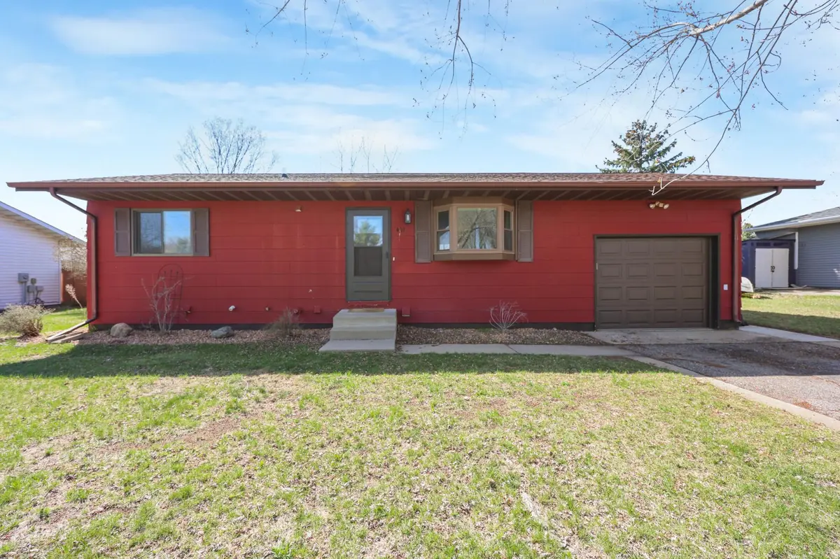 401 10th AVE SE, Saint Joseph, MN 56374