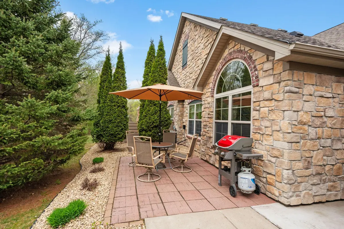 24211 Rivers Edge RD, Rogers, MN 55374