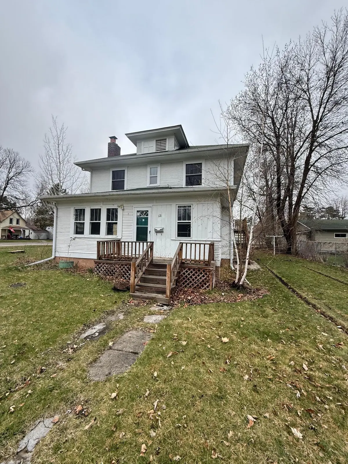 121 NW 9th ST, Grand Rapids, MN 55744