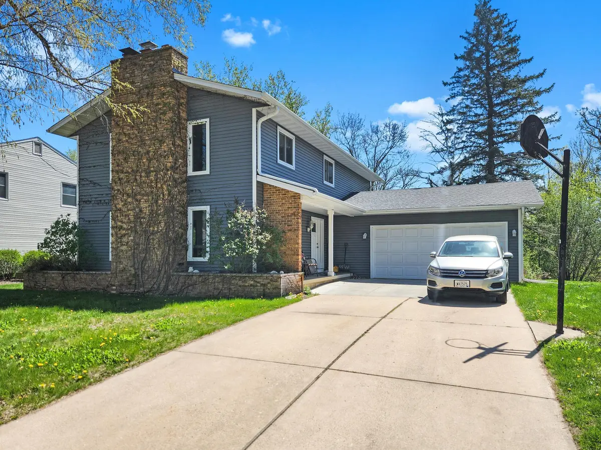 2222 Telemark LN NW, Rochester, MN 55901