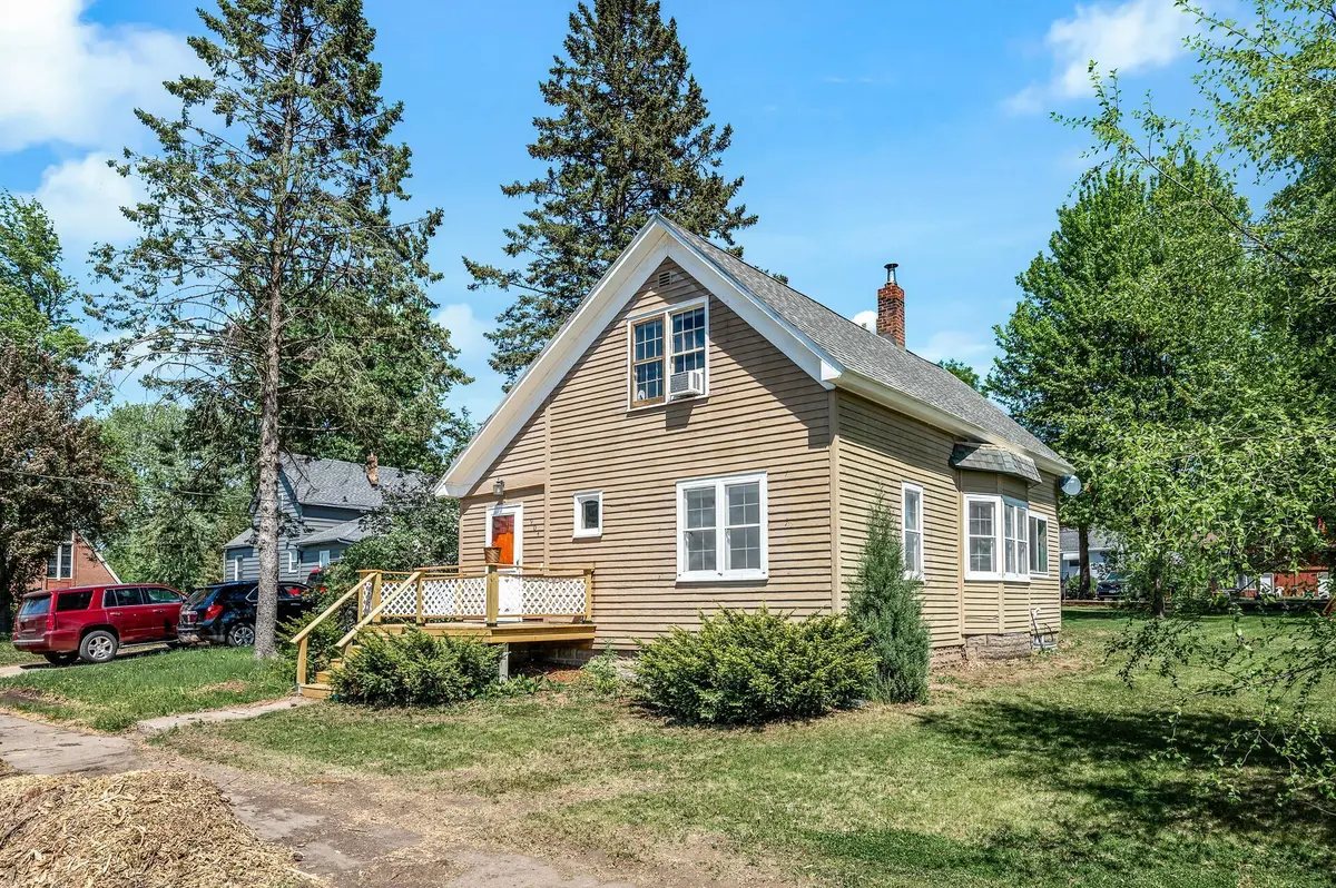 904 8th AVE, Howard Lake, MN 55349