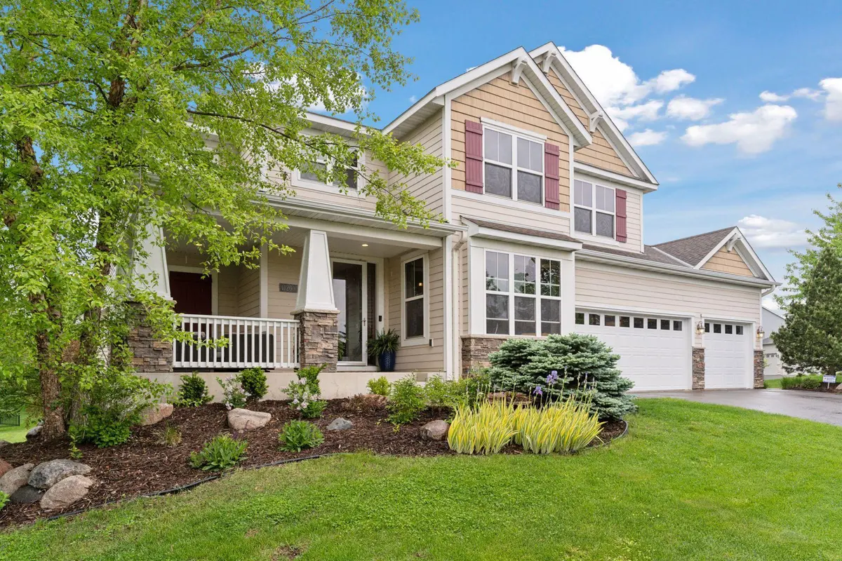 11200 Walnut LN, Woodbury, MN 55129