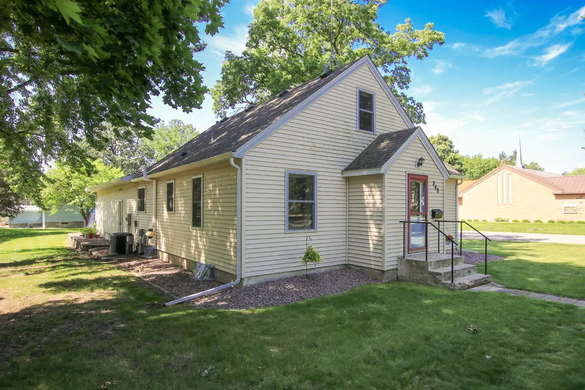 340 5th AVE SW, Hutchinson, MN 55350