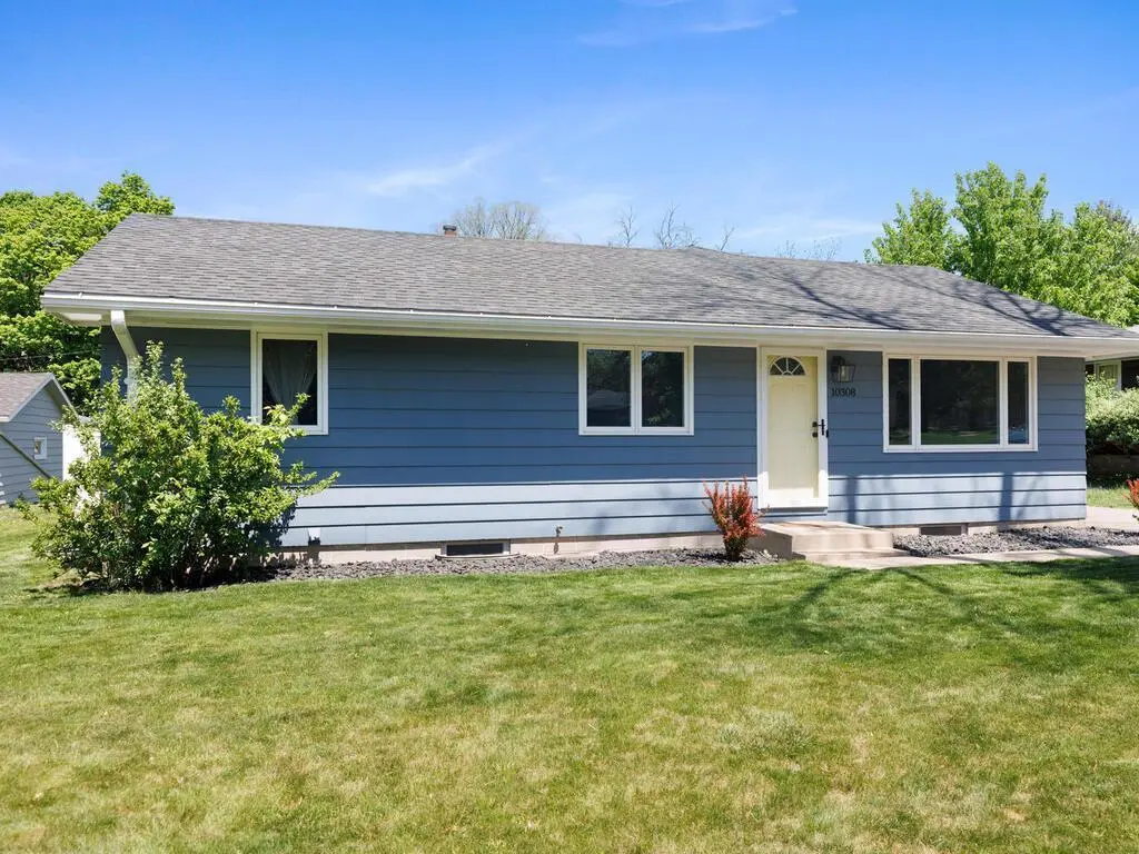 10308 Belmont RD, Minnetonka, MN 55305