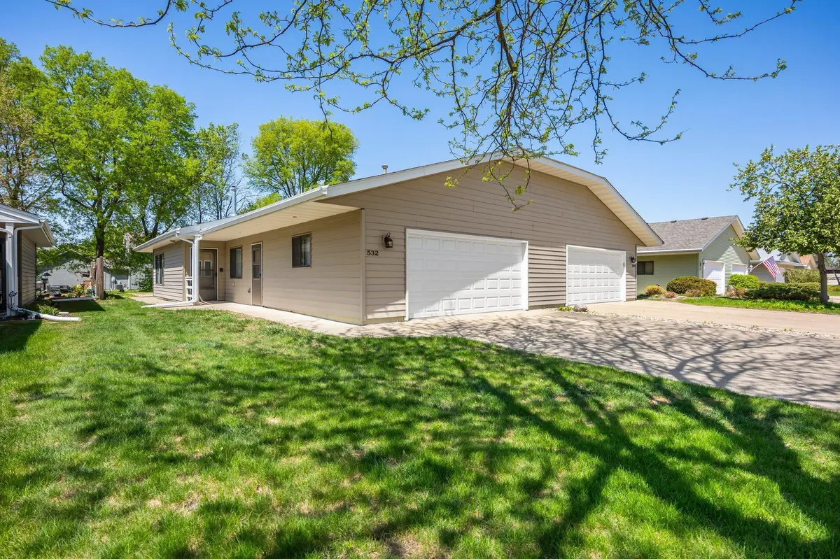 532 Graham ST SW, Hutchinson, MN 55350