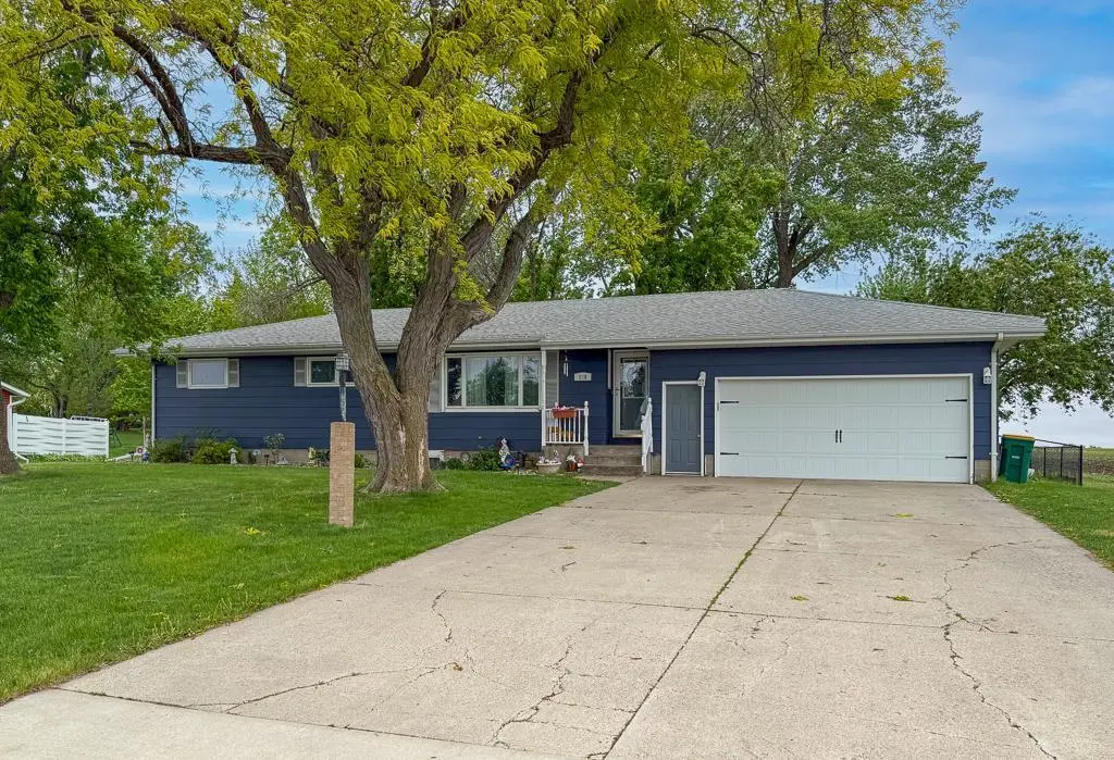 218 London RD, Marshall, MN 56258