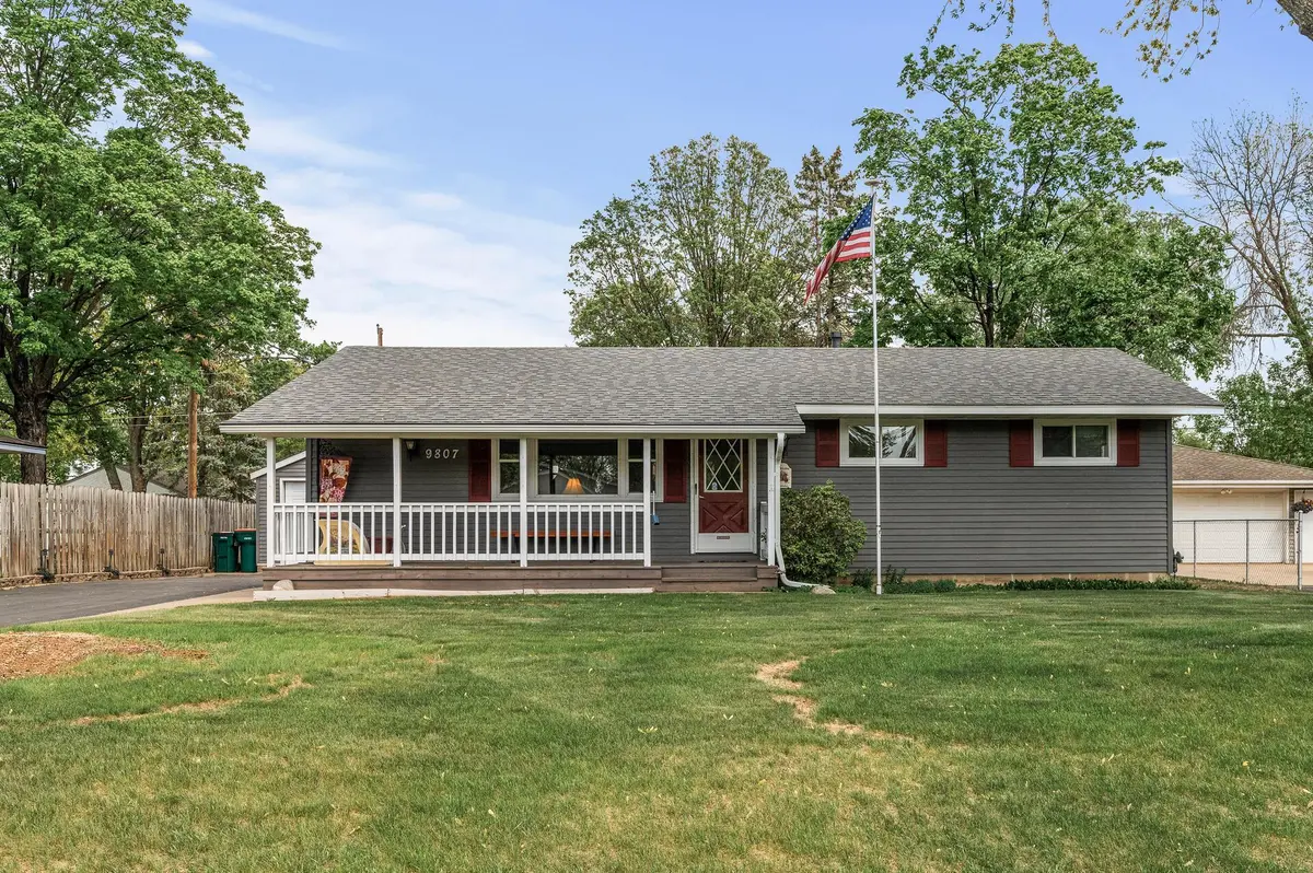 9807 5th ST NE, Blaine, MN 55434