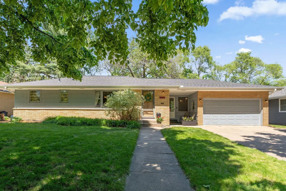 5406 45th AVE N, Robbinsdale, MN 55422