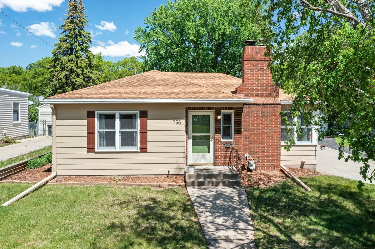 755 Parkview AVE, Saint Paul, MN 55117