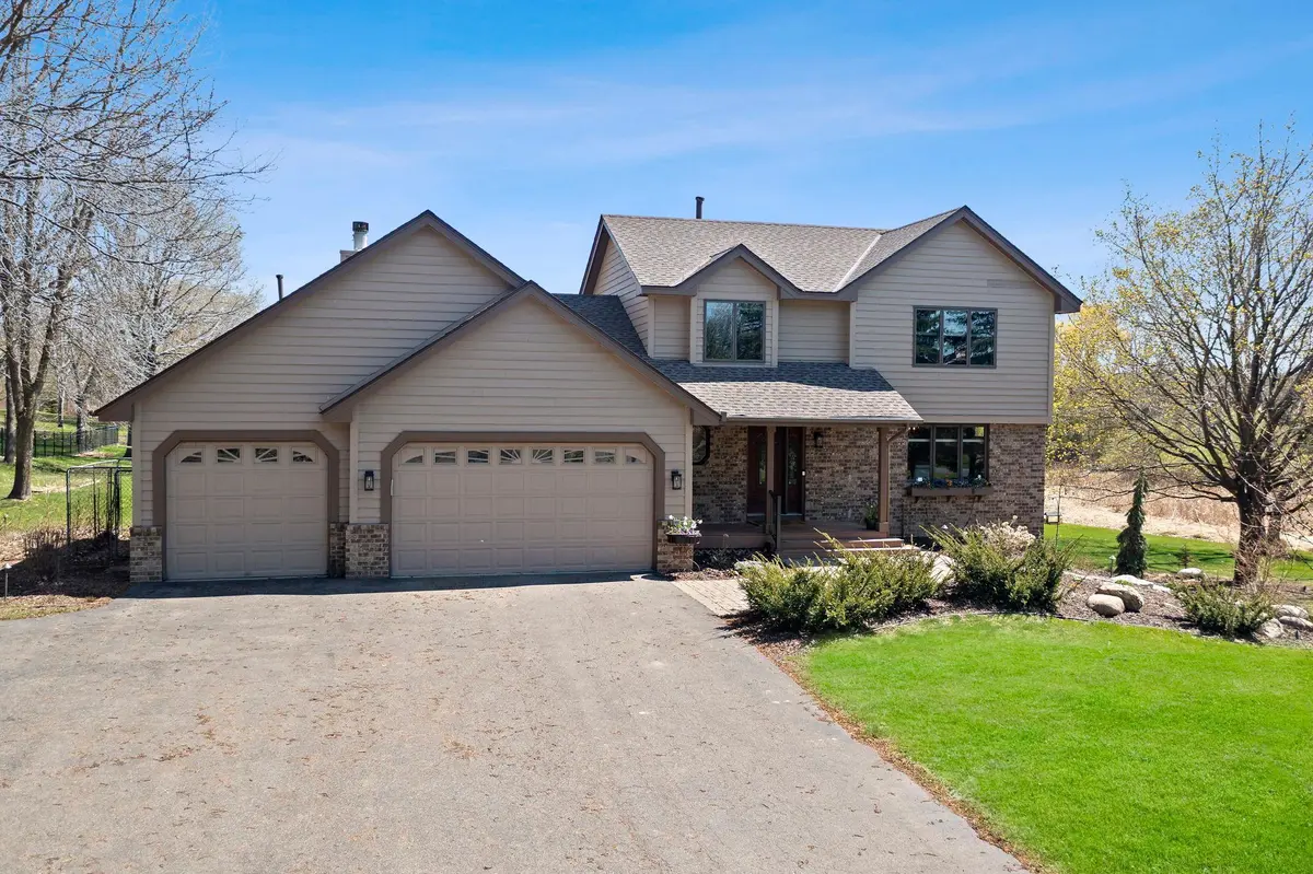9591 Foxford RD, Chanhassen, MN 55317