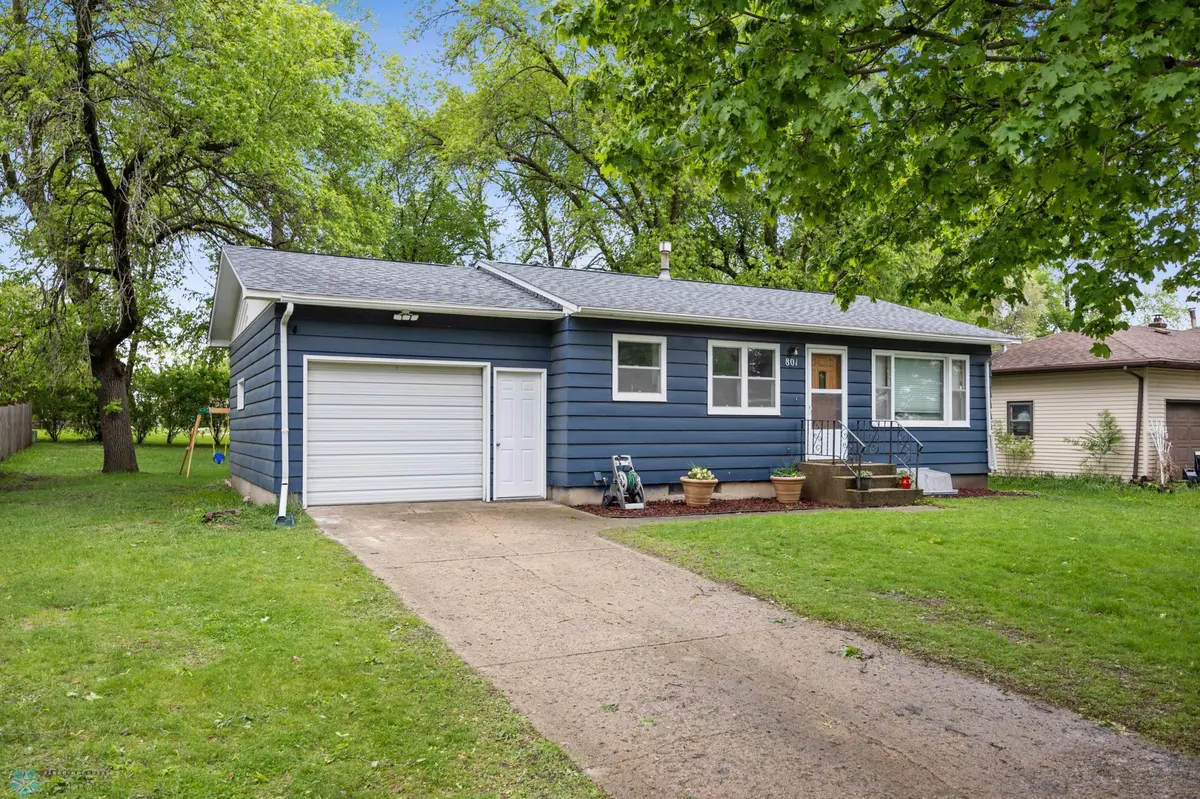 801 10th ST, Hawley, MN 56549