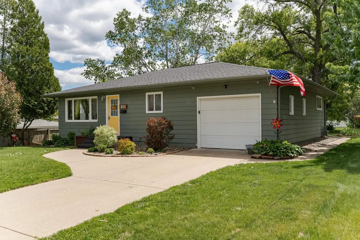 311 W Wisconsin ST, Lake City, MN 55041