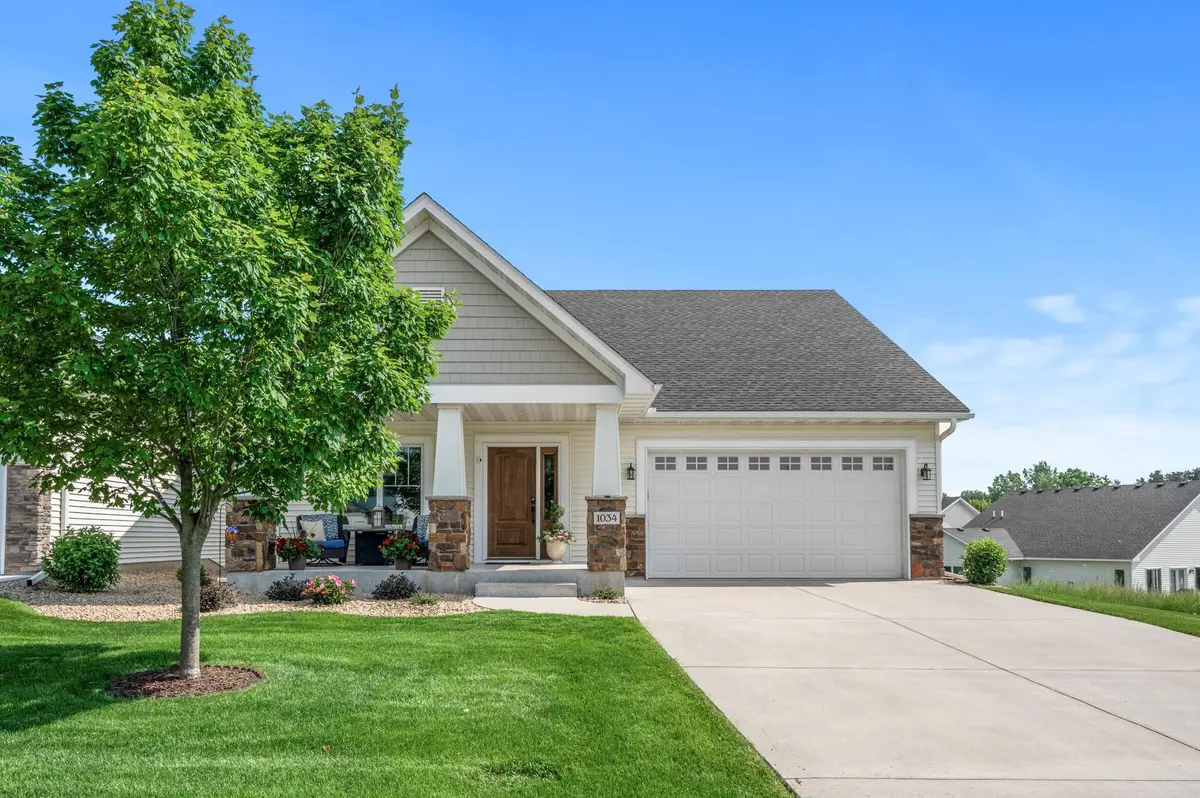 1034 36th ST W, Hastings, MN 55033