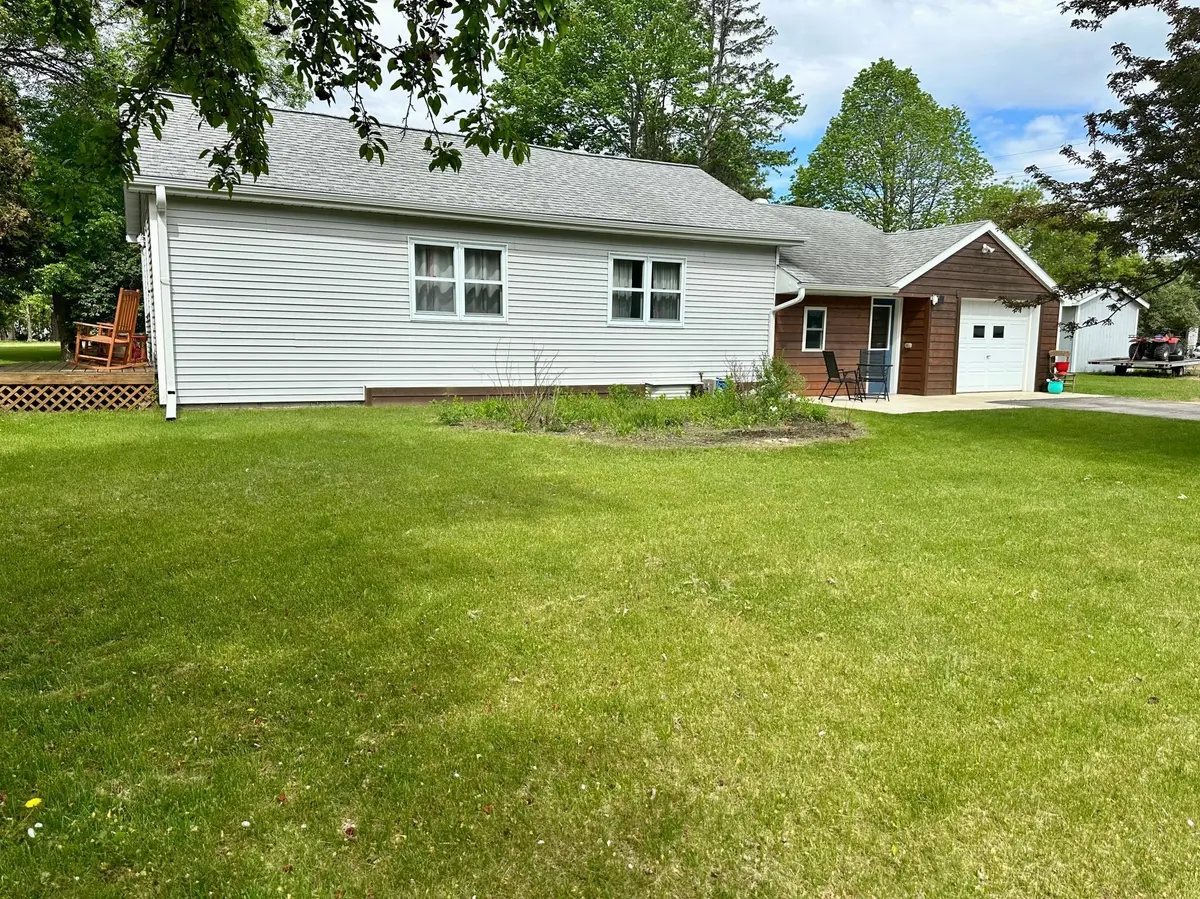 601 4th ST W, Park Rapids, MN 56470
