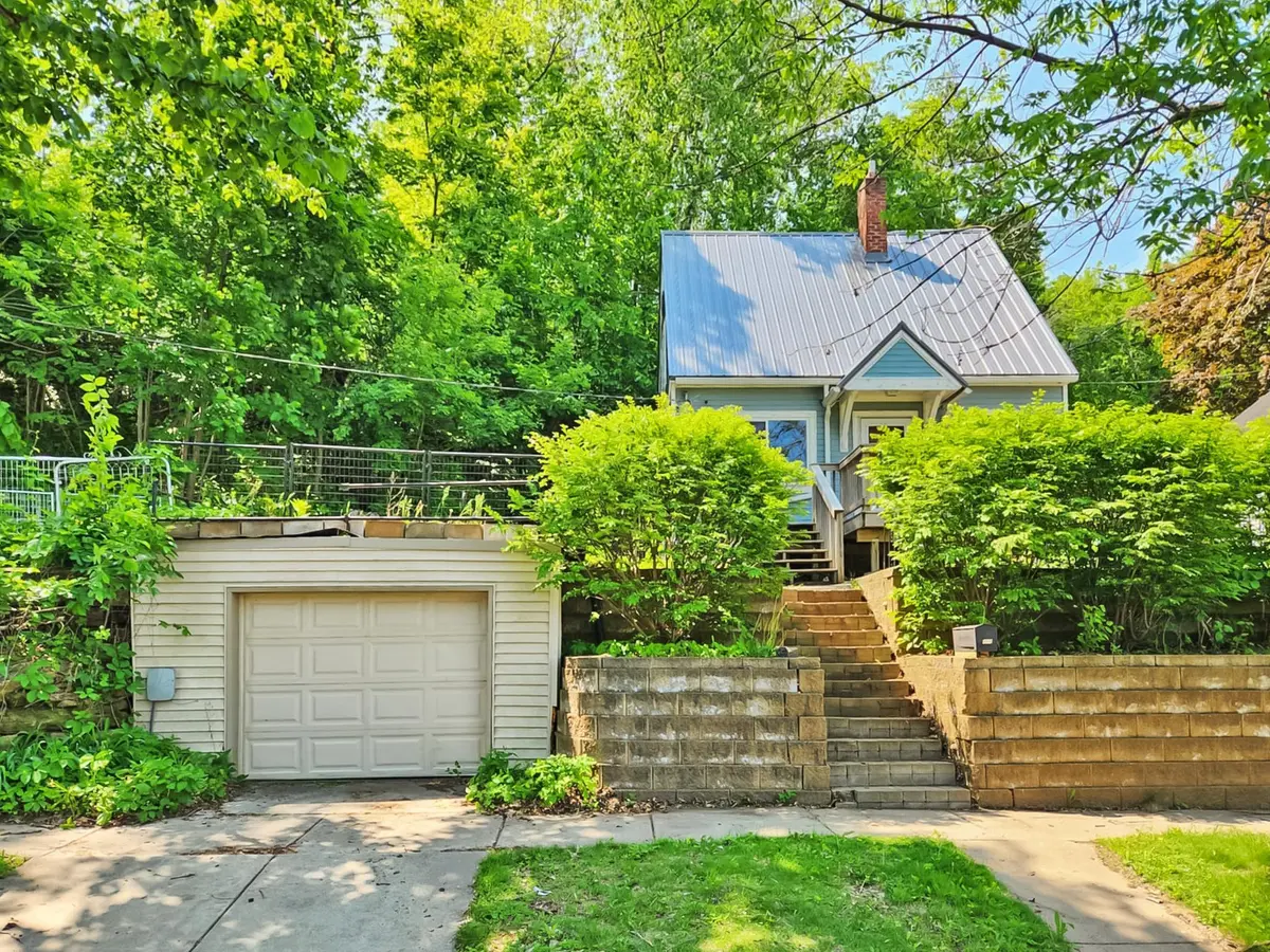 1313 W 5th ST, Red Wing, MN 55066