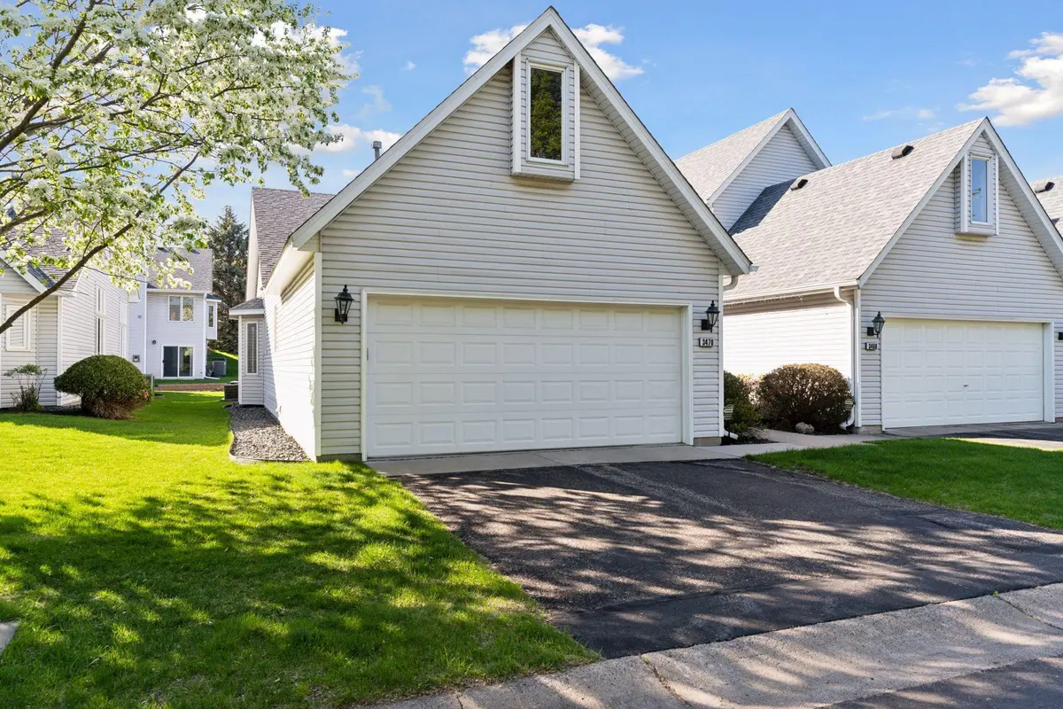 3470 Silver LN NE, Saint Anthony, MN 55421