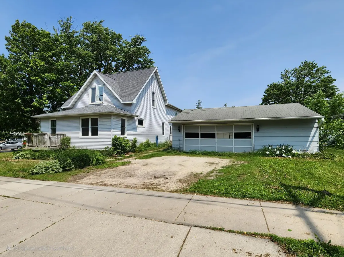 315 3rd ST SW, Stewartville, MN 55976