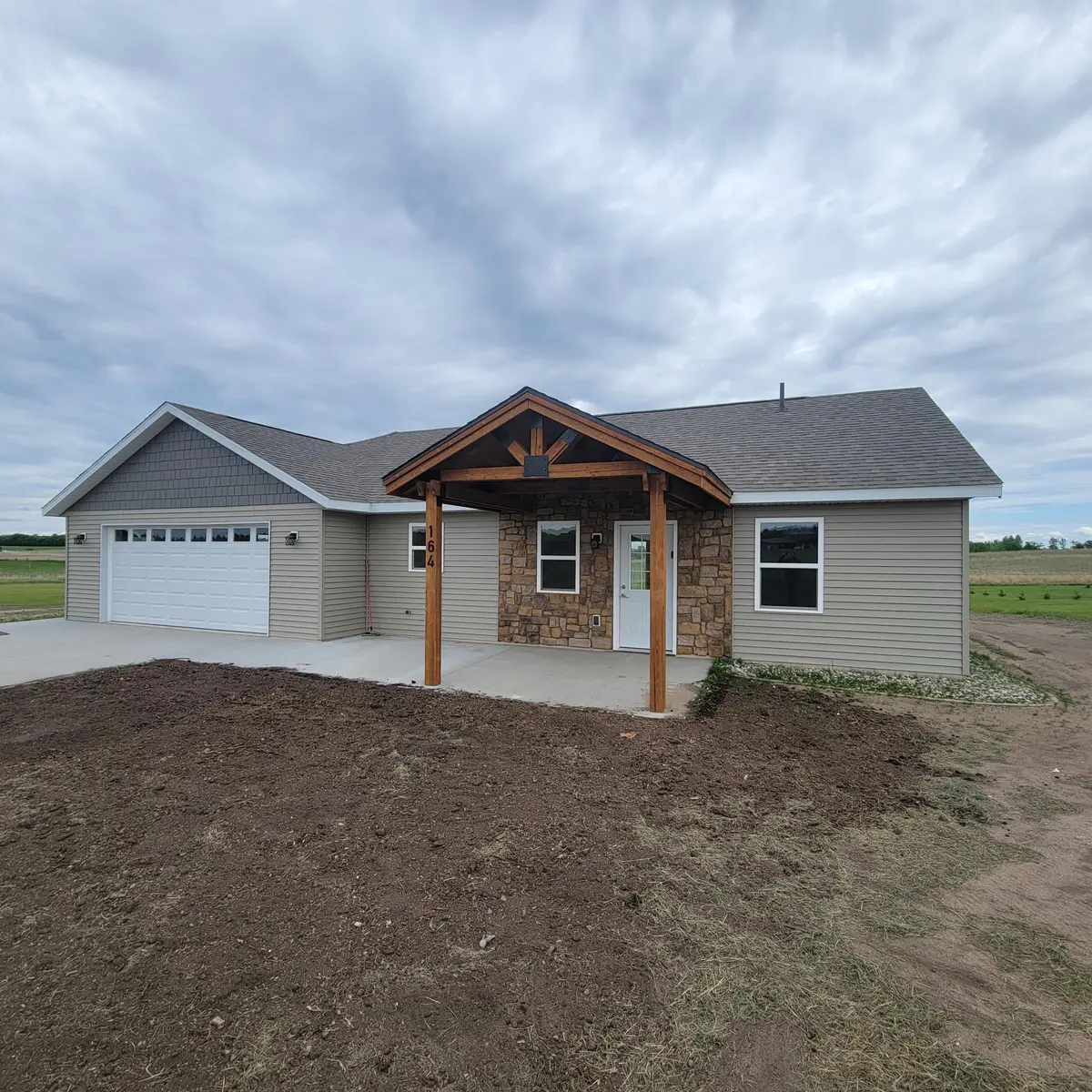 164 Cozy Oak DR E, Ottertail, MN 56571