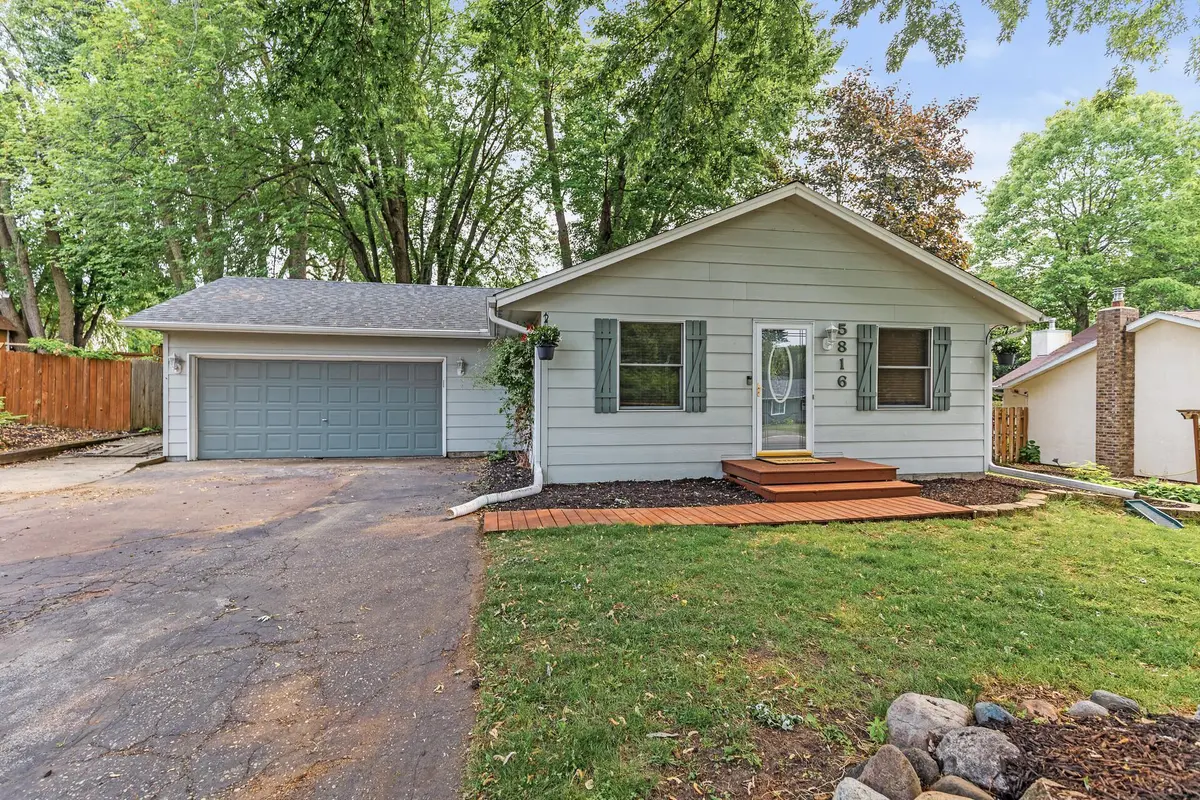 5816 Upper 183rd ST W, Farmington, MN 55024
