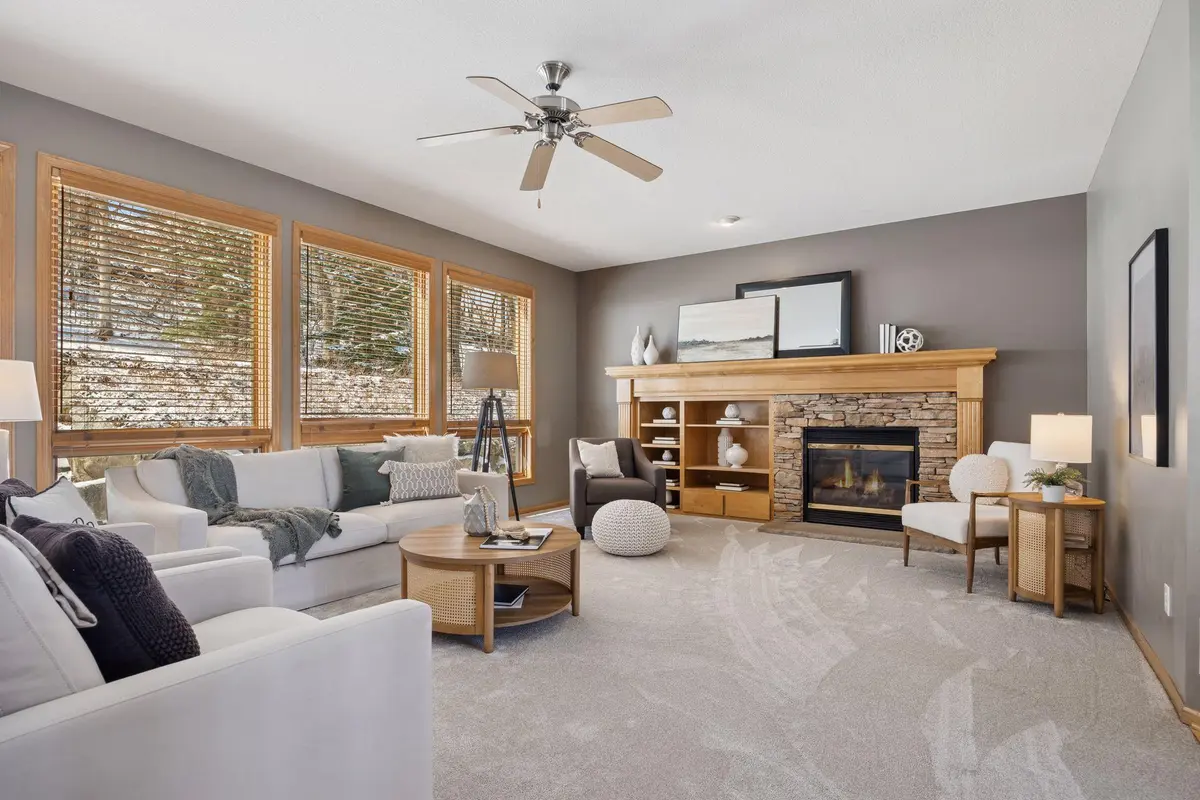 1496 Pinetree TRL, Eagan, MN 55122