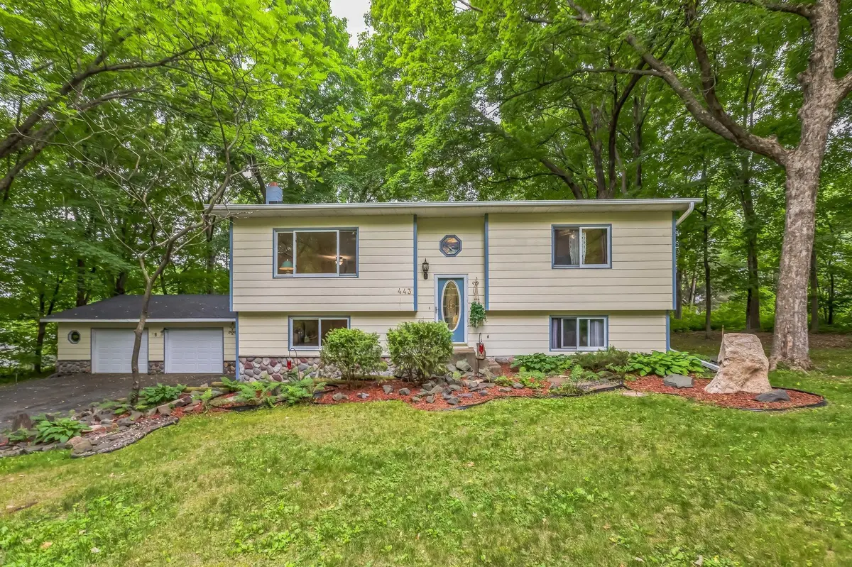 443 Locust LN, Taylors Falls, MN 55084