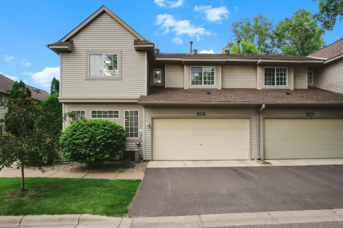 1036 Lovell AVE W, Roseville, MN 55113