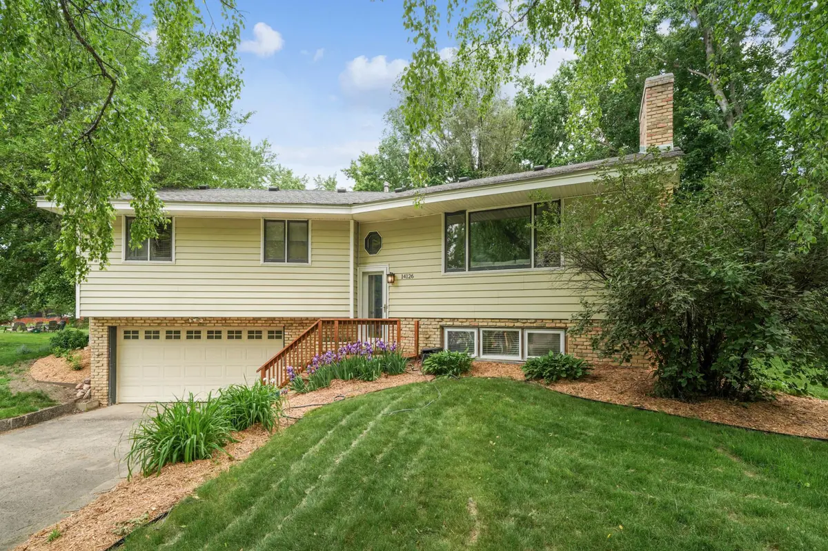 14126 Glenridge RD, Minnetonka, MN 55345