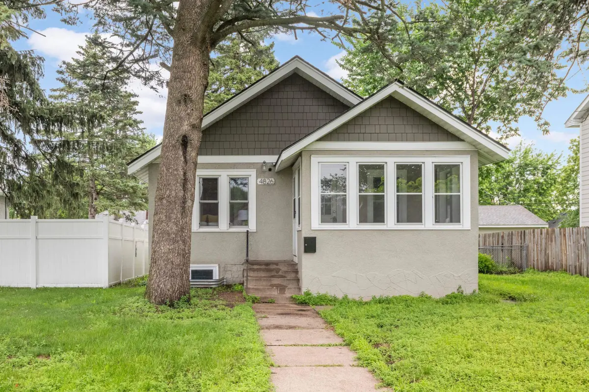 4826 Girard AVE N, Minneapolis, MN 55430