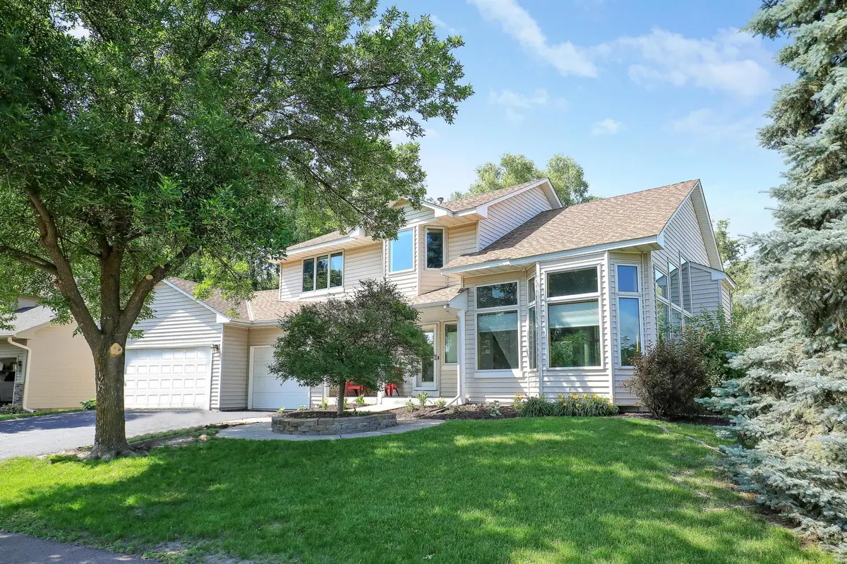 10902 N Eagle Lake BLVD, Maple Grove, MN 55369
