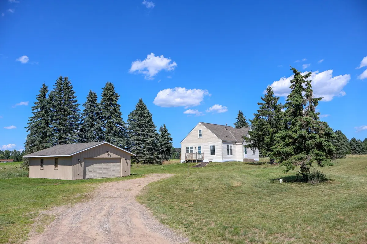 2197 313th AVE NW, Cambridge, MN 55008