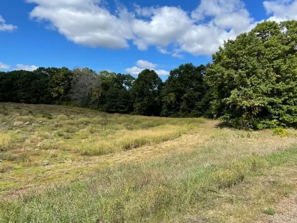 8136 325th AVE NW, Princeton, MN 55371