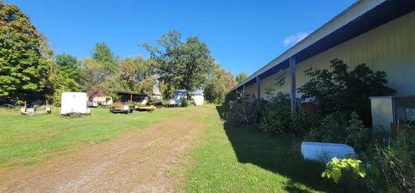 215 2nd ST SW, Braham, MN 55006