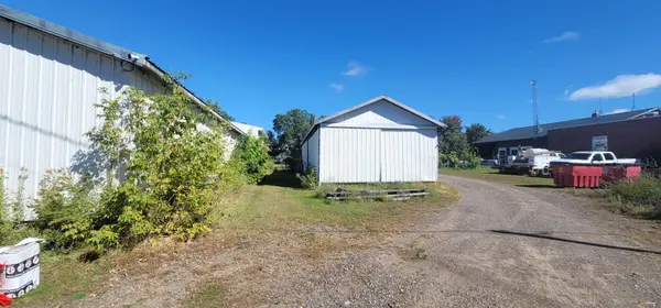215 2nd ST SW, Braham, MN 55006